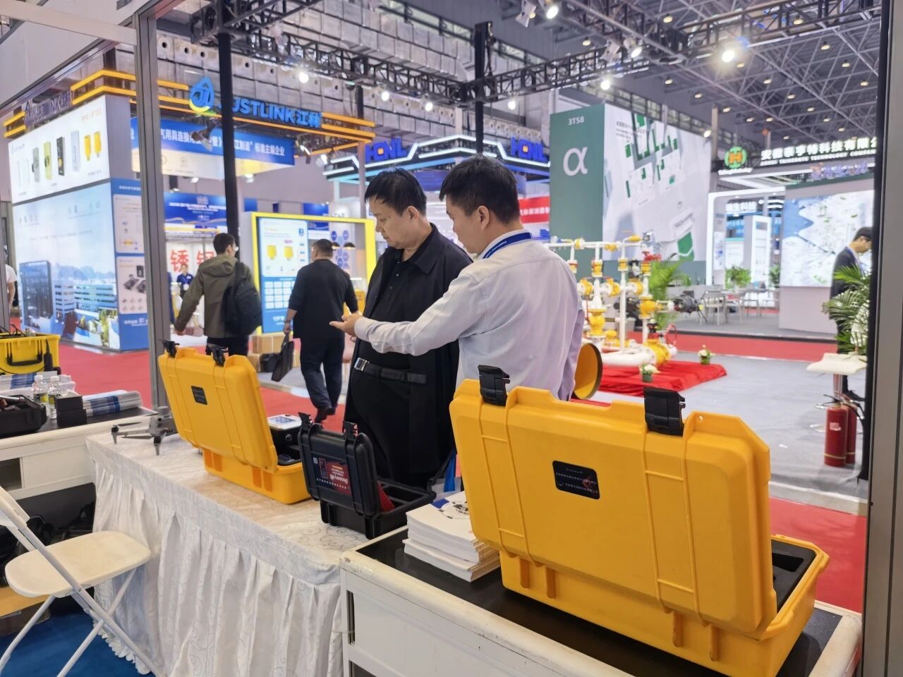 非金属管线定位仪，管线定位，燃气管道定位，PE管定位，非开挖技术